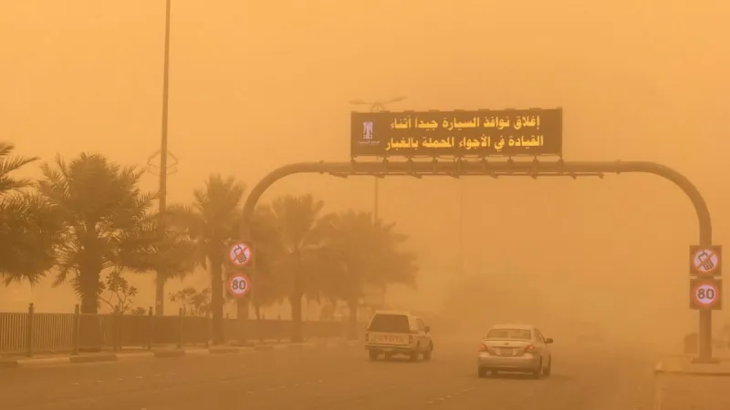 عاصفة رملية تجتاح السعودية في هذا الموعد 