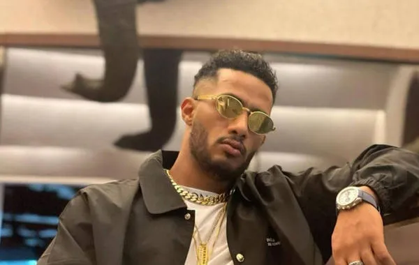 من المملكة.. «محمد رمضان» يخطف الأنظار برفقة ابنه (فيديو)