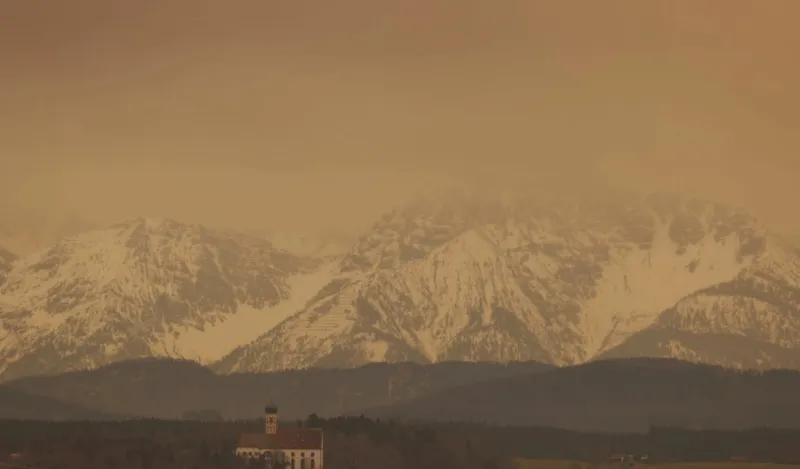 جبال ثلج في فرنسا تتحول إلى صحراء لهذا السبب!