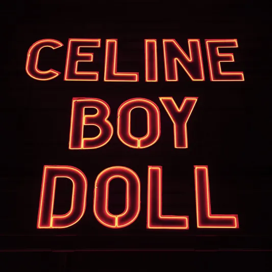 «CELINE» تكشف تفاصيل تصوير أغنية مجموعة «BOY DOLL» لأزياء خريف وشتاء 2022