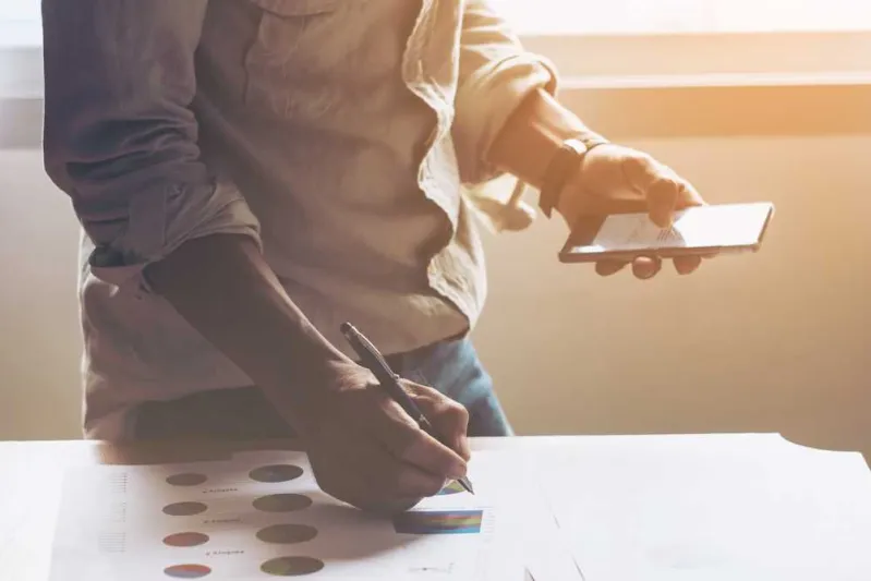 إدارة الجودة الشاملة.. مفهومها وفوائدها ومعاييرها