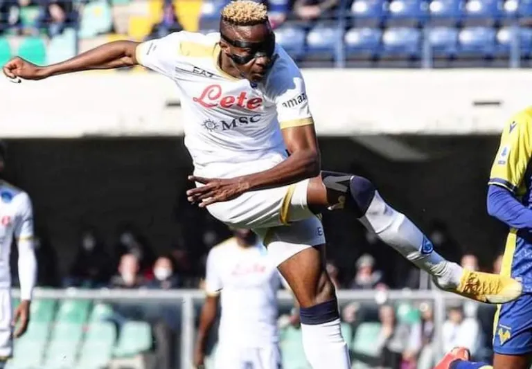 في 11 دقيقة فقط.. لاعب إفريقي يعادل إنجاز محمد صلاح (فيديو)