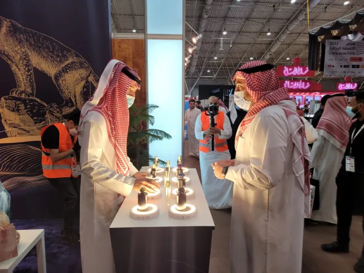 افتتاح المعرض الأول للأقمشة الرجالية والإكسسوارات في الرياض