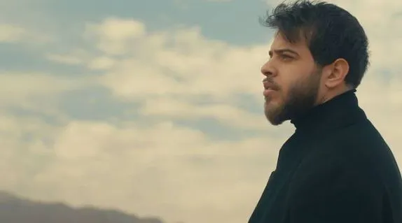 تاليًا القرآن الكريم.. شاهد أول ظهور علني لأدهم النابلسي بعد اعتزاله