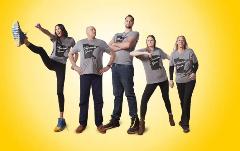 عائلة من العمالقة تدخل موسوعة غينيس كأطول عائلة في العالم (فيديو)