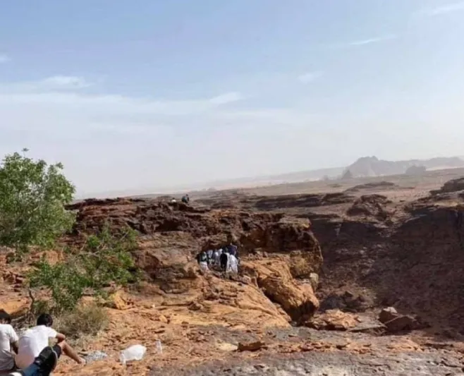 الحالة الصحية للشاب العالق في تبوك بعد إنقاذه وتفاصيل الواقعة