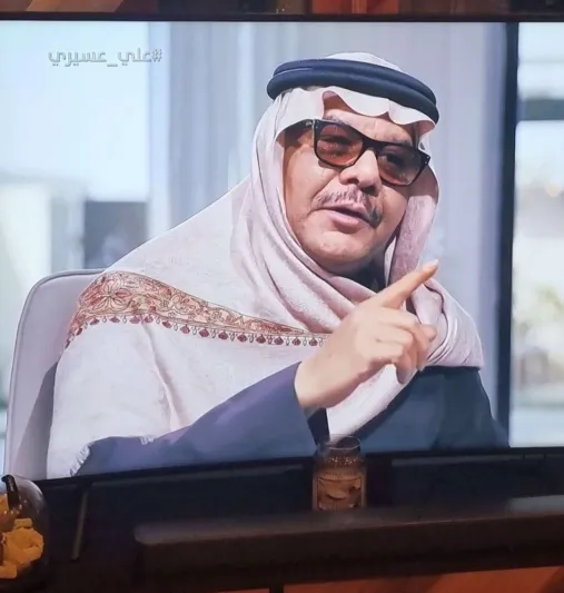 الشاعر علي عسيري: فقدت بصري بسبب اللعب 