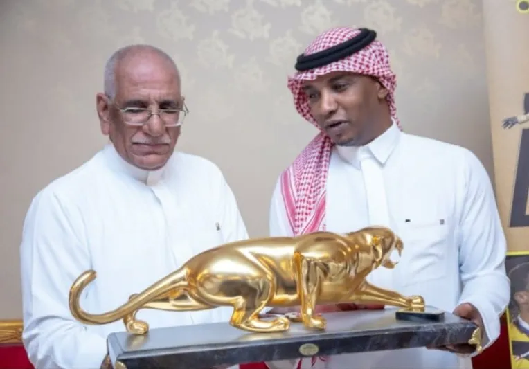 محمد نور يكشف كواليس أزمة المنشطات و بدايته حارس مرمى! (فيديو)