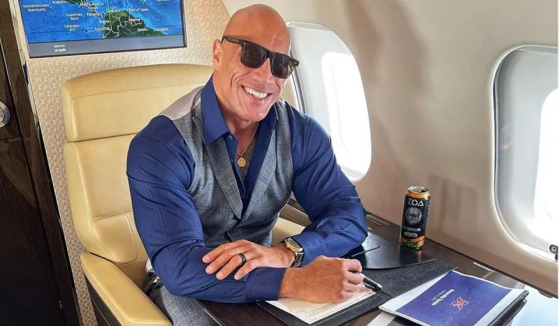 بقيمة 65 مليون دولار.. فخامة استثنائية لطائرة ذا روك الخاصة (فيديو) 