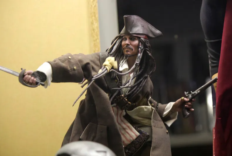 صدق أو لا تصدق.. جوني ديب لم يشاهد «قراصنة الكاريبي»!