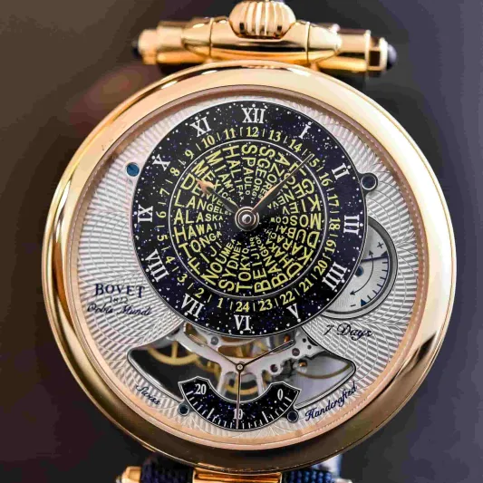  Orbis Mundi من "بوفيه فلورير".. ساعة سويسرية تضع العالم بين يديك