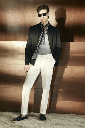 كيف تتقن أناقة الحذاء المسطح Loafers؟