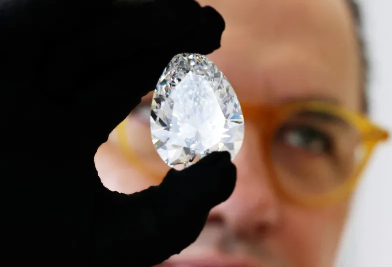 مزاد كريستيز  يعرض ماسات تبدأ بمليون دولار في نيويورك