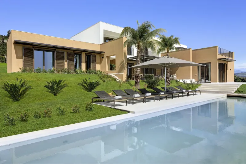 إطلالات ساحرة.. إليكم 4 من أفخم الأجنحة في إيطاليا