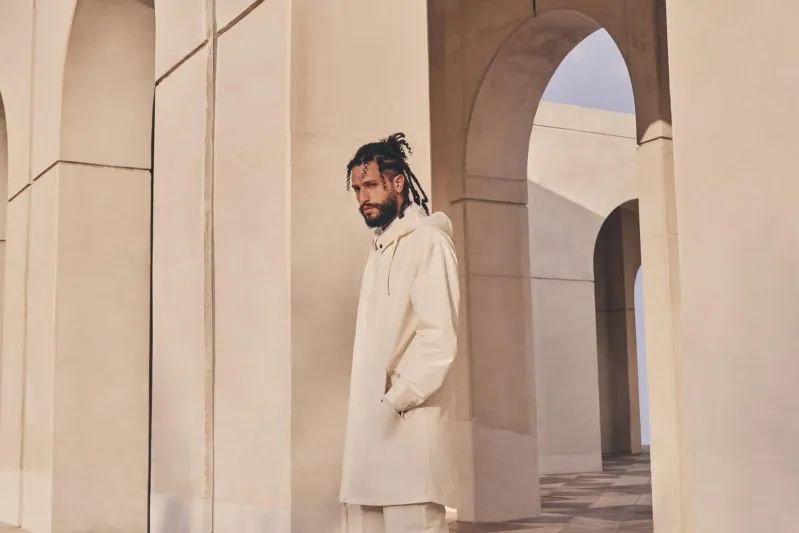 «برادا» تقدم تشكيلة خاصة من الأزياء والإكسسوارات لشهر رمضان وعيد الفطر 2022