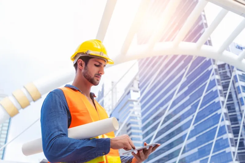 غرامات تأخير تجديد الإقامة في السعودية وفترة السماح قبل احتسابها