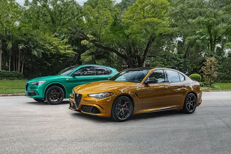 2022 تكسو السيارات بمجموعة ألوان زاهية..إليك أبرزها