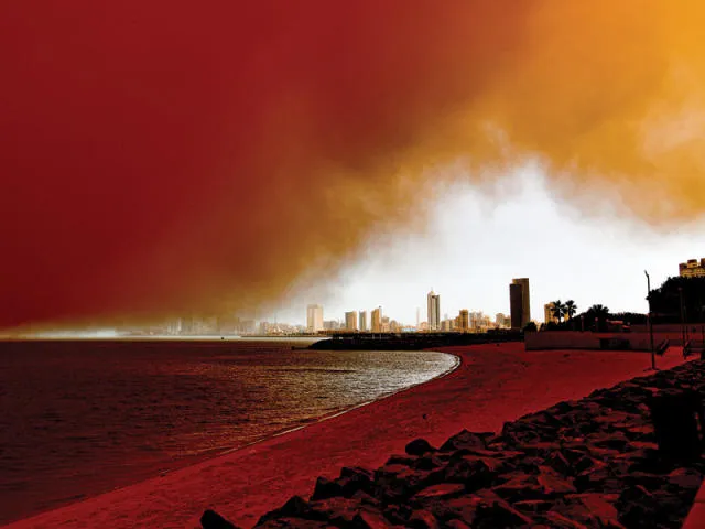 في مشهد من أفلام الخيال العلمي.. الغبار يجتاح الكويت