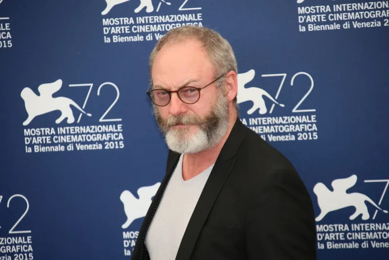 نجم Game of Thrones يهاجم "نيويورك تايمز" والسبب شيرين أبو عاقلة 