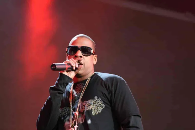 مشاهير هوليوود بدرجة ملياردير 