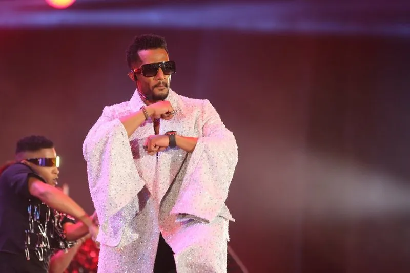 وسط تفاعل جماهيري كبير.. «محمد رمضان» يفتتح حفلات العيد بجدة