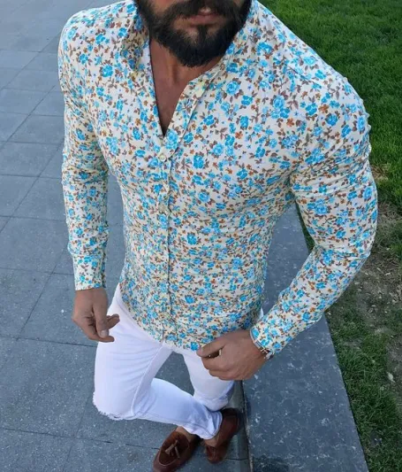 لإطلالة صيفية منعشة.. أشهر القمصان الشبابية المطبّعة من دور الأزياء