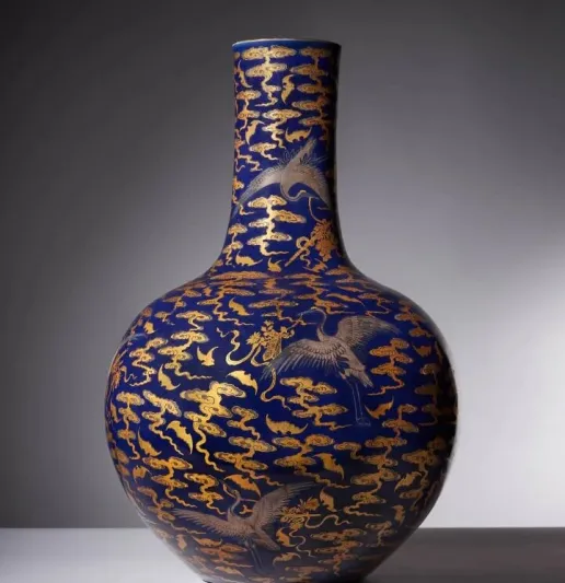  مزهرية مطبخ تجلب لصاحبها 186 ألف دولار  بعد أن استهتار بها