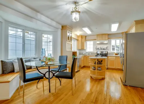 عرض أول منزل استخدم كمقر لشركة «Facebook» للبيع بسعر خيالي