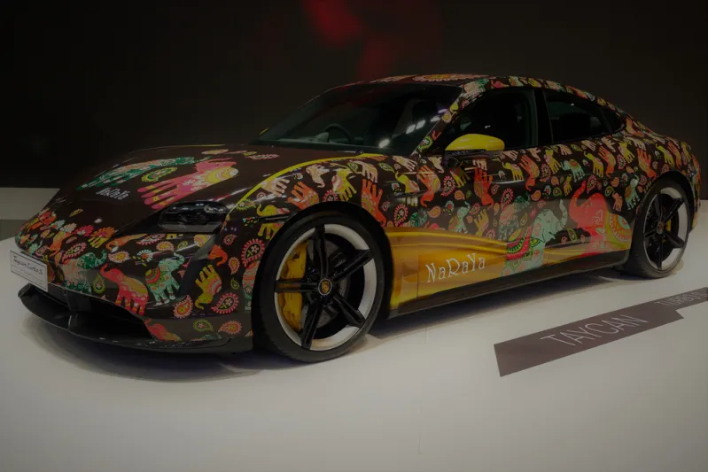 2022 تكسو السيارات بمجموعة ألوان زاهية..إليك أبرزها