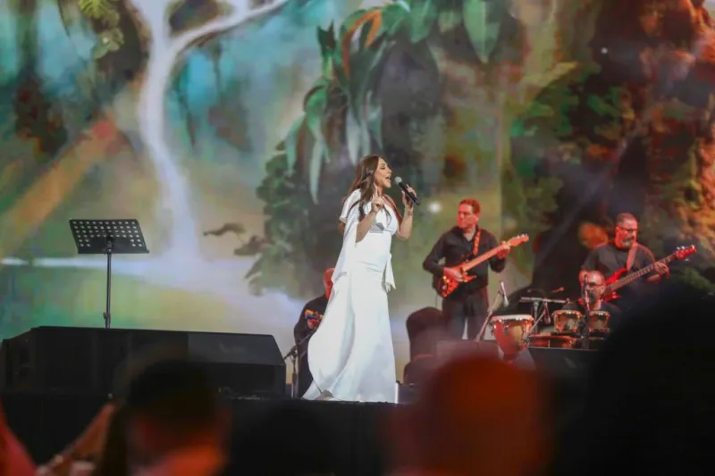 أبرز لقطات حفل إليسا وسعد لمجرد في موسم جدة 