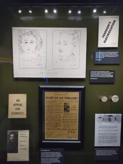 10 صور من متحف «الجاسوسية العالمية».. يحتوي على مقتنيات نادرة وغريبة