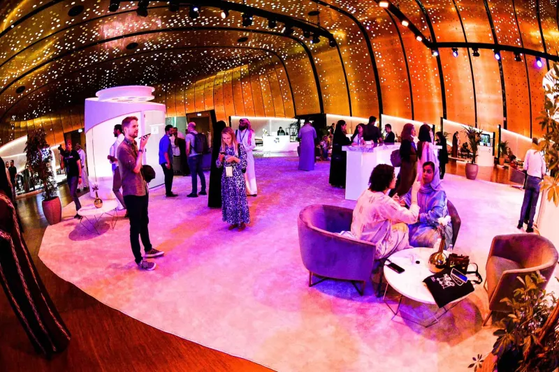 50 كاميرا تستقطب هواة التصوير في مهرجان أفلام السعودية 