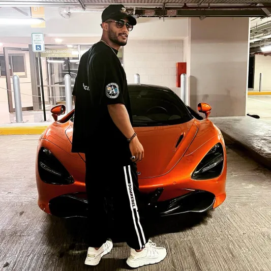 محمد رمضان يدخل مسرح حفله بالأردن بسيارة فارهة (فيديو) 