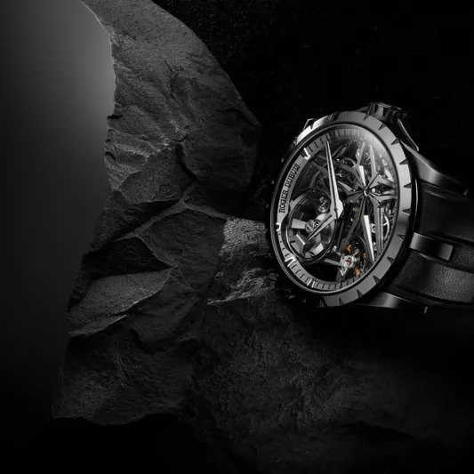 إصداران جديدان من Roger Dubuis Excalibur بالسيراميك الأسود