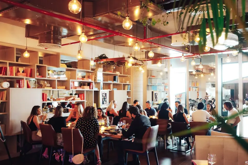 فندق باراماونت دبي يقدم عروضًا رائعة لضيوفه مع بداية فصل الصيف