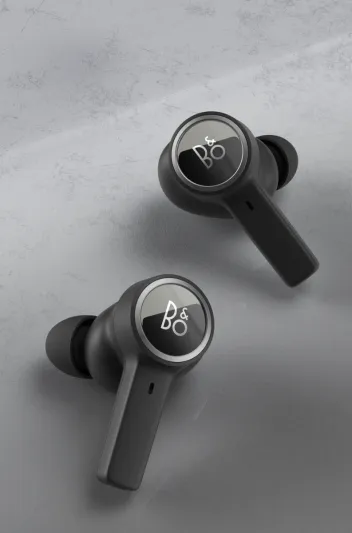 «Bang & Olufsen» تصدر سمّاعات الأذن «Beoplay EX» متعددة الاستخدامات