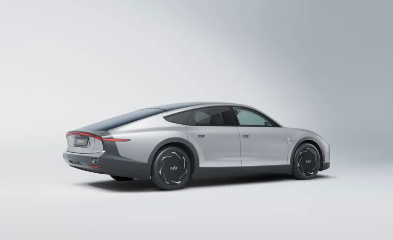 «Lightyear 0» أول سيارة تستعين بطاقة الشمس في العالم.. فكم يبلغ سعرها؟