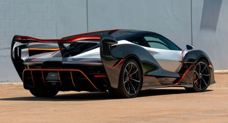 عرض سيارة «ماكلارين سابر» النادرة في مزاد علني قريبًا 