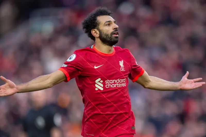  بعد تجديد عقد محمد صلاح.. قائمة اللاعبين الأعلى أجرًا في كرة القدم