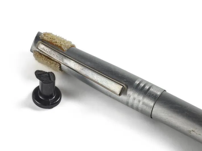 عرض سترة ثاني رائد فضاء يهبط على القمر للبيع مقابل مليوني دولار 