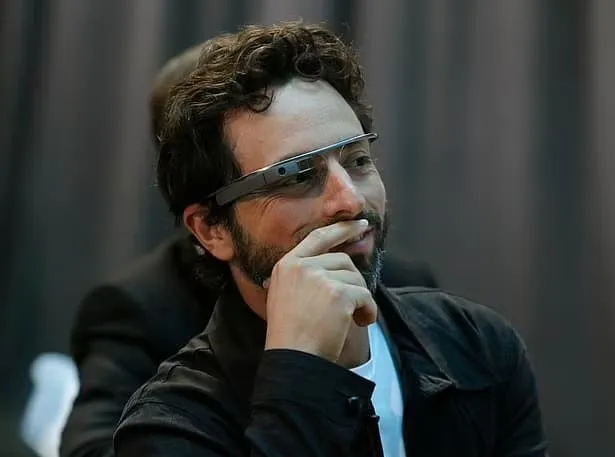 بعد سنوات من التعثر.. "غوغل" تطرح نظارتها الذكية بمواصفات مذهلة