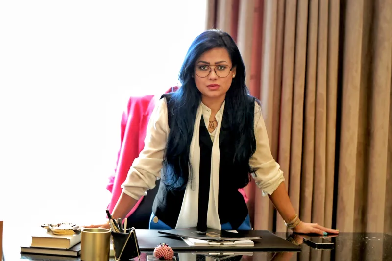 مصممة الأزياء أفنان محمود زغبي: كنت انطوائية.. وزوجي أخرجني من قوقعتي