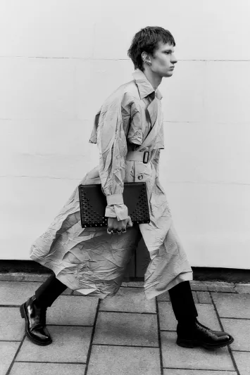 حي سوهو يلهم ألكساندر ماكوين لخريف وشتاء 2022