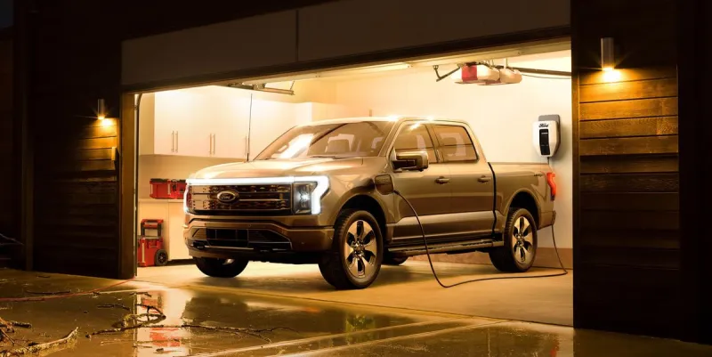 سيارة «Ford F-150 Lightning» قادرة على إنارة منزلك (فيديو)