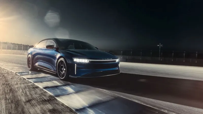 «Lucid» تكشف عن سيارتها الجديدة «Lucid Air Sapphire» (صور) 