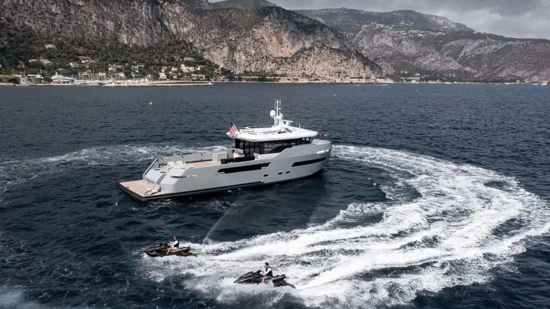 «Lynx Yachts» تكشف الصور الأولى لليخت الفاخر «Avontuur»