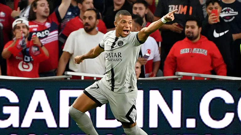 مبابي وليفاندوفسكي يسجلان أسرع هدفين لباريس سان جيرمان وبرشلونة (فيديو)