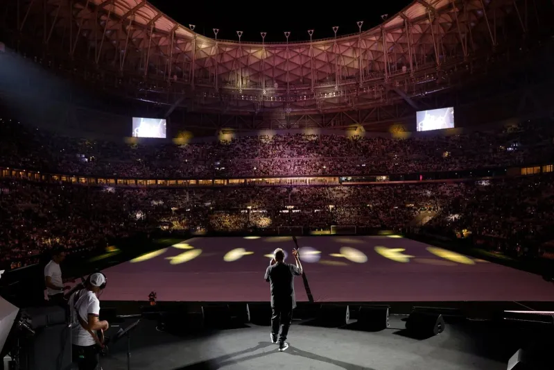 أول مطرب في استاد المونديال.. عمرو دياب يتصدر "تويتر" بعد حفل افتتاح "لوسيل"