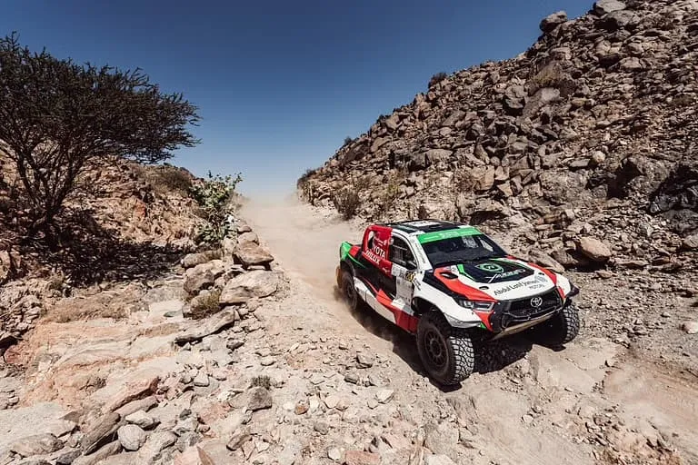  البطل العالمي يزيد الراجحي: فرحتى بالفوز بـ «رالي عسير» فرحتان