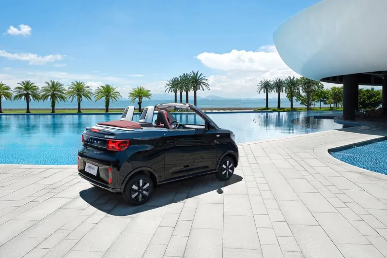 "جنرال موتورز" بالشراكة مع "ولينج" تكشف عن سيارة "Mini EV Cabrio" (صور)